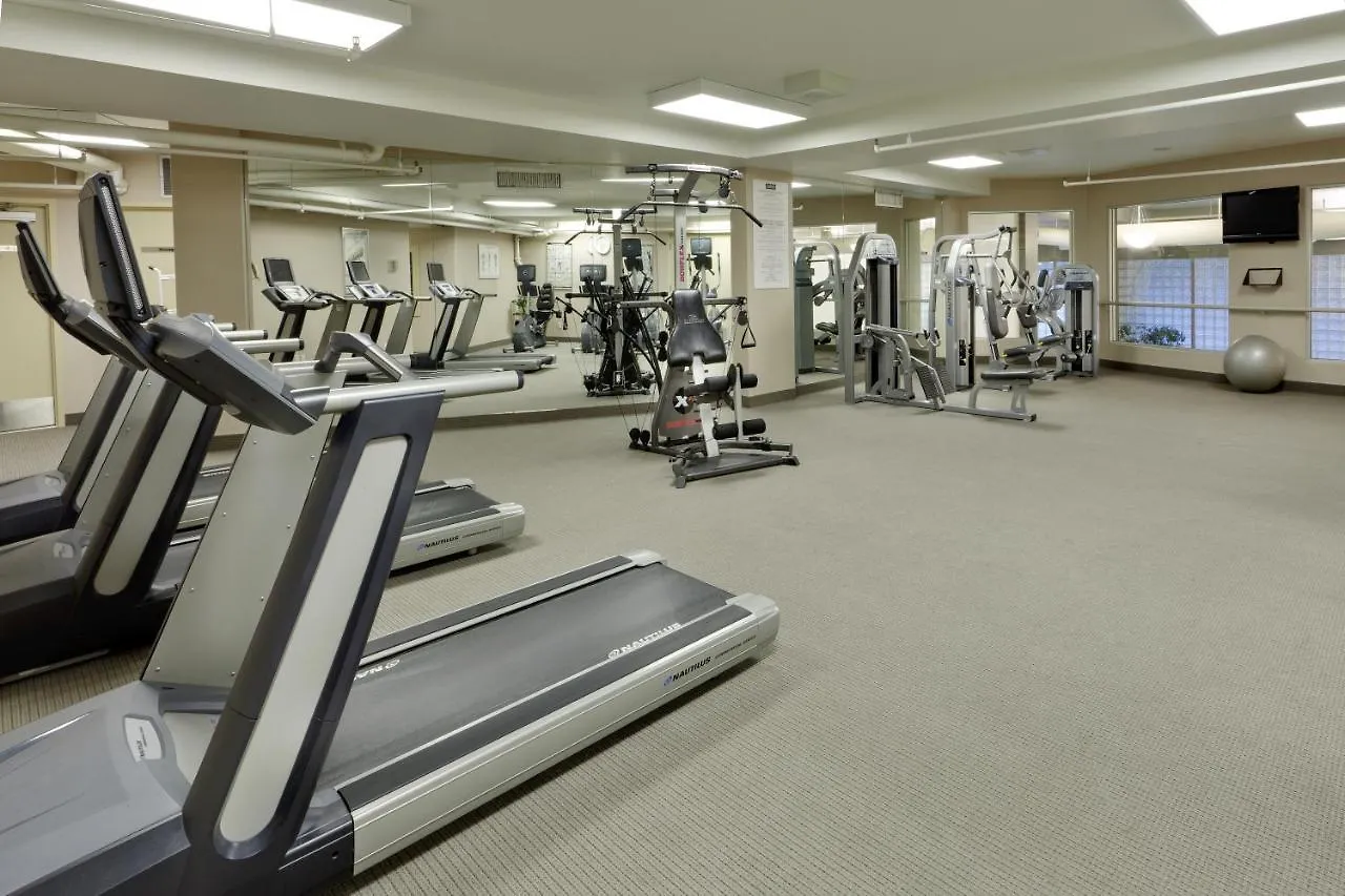Radisson Hotel Vancouver Airport Ричмонд