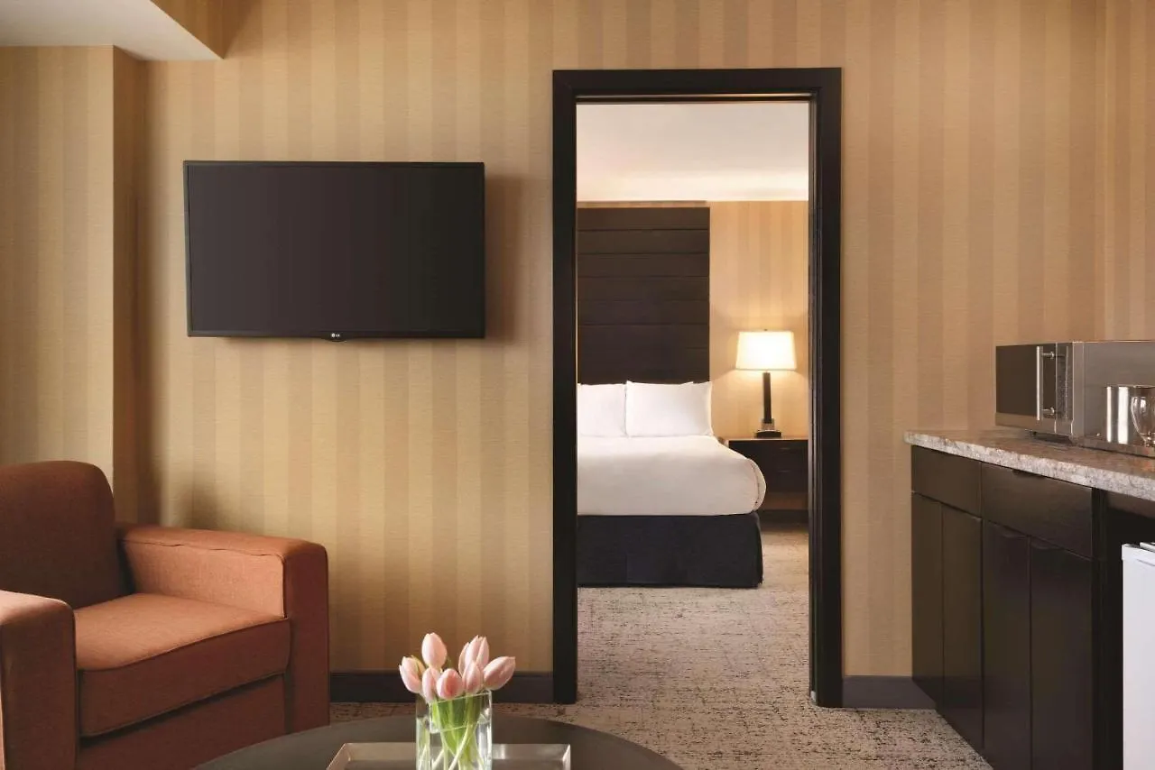 Radisson Hotel Vancouver Airport Richmond 4*,